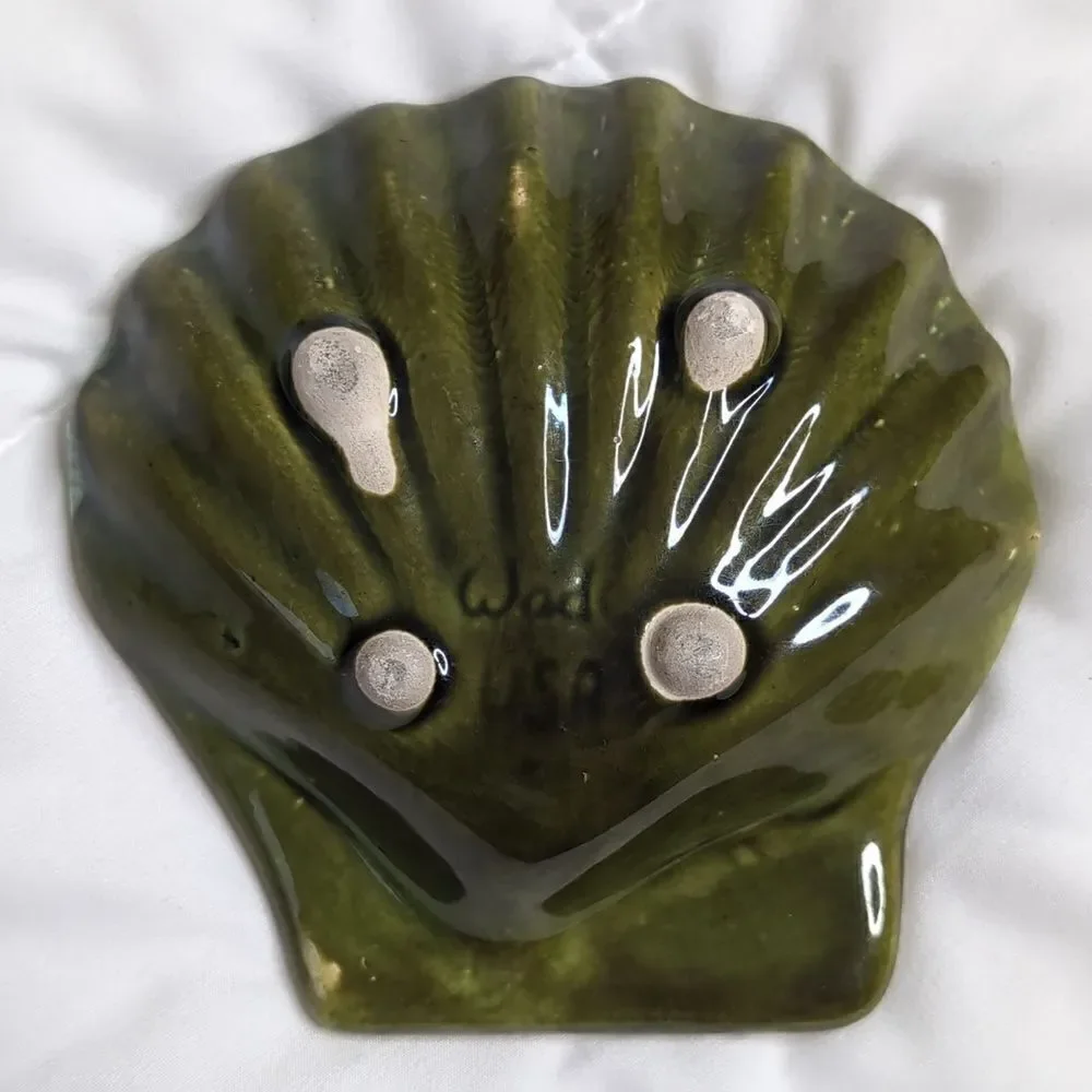 Handmade Green Decorative Shells Wade of California USA 699